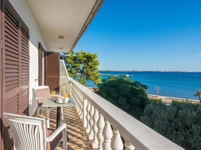 Apartments In House Liveric, In Vir At The Beach Екстер'єр фото