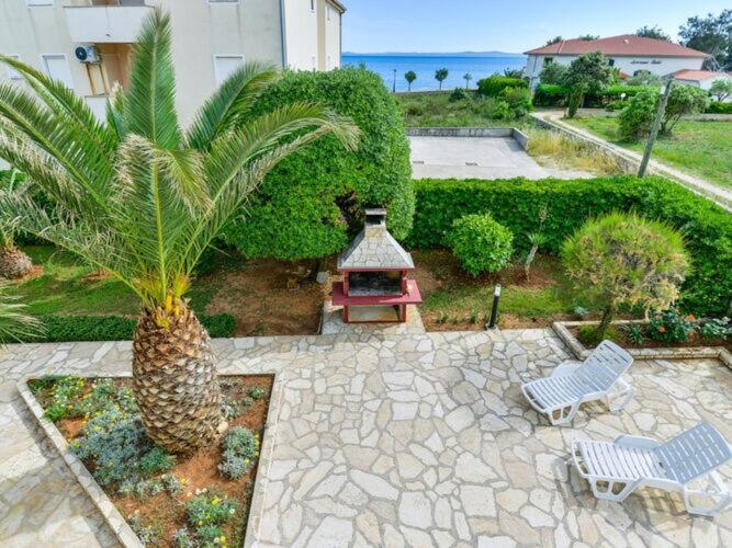Apartments In House Liveric, In Vir At The Beach Екстер'єр фото