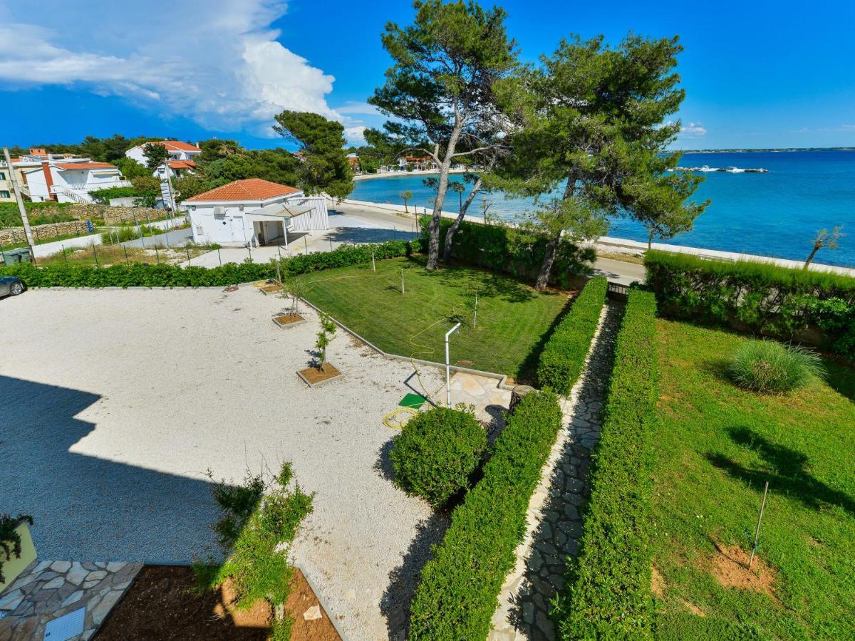 Apartments In House Liveric, In Vir At The Beach Екстер'єр фото