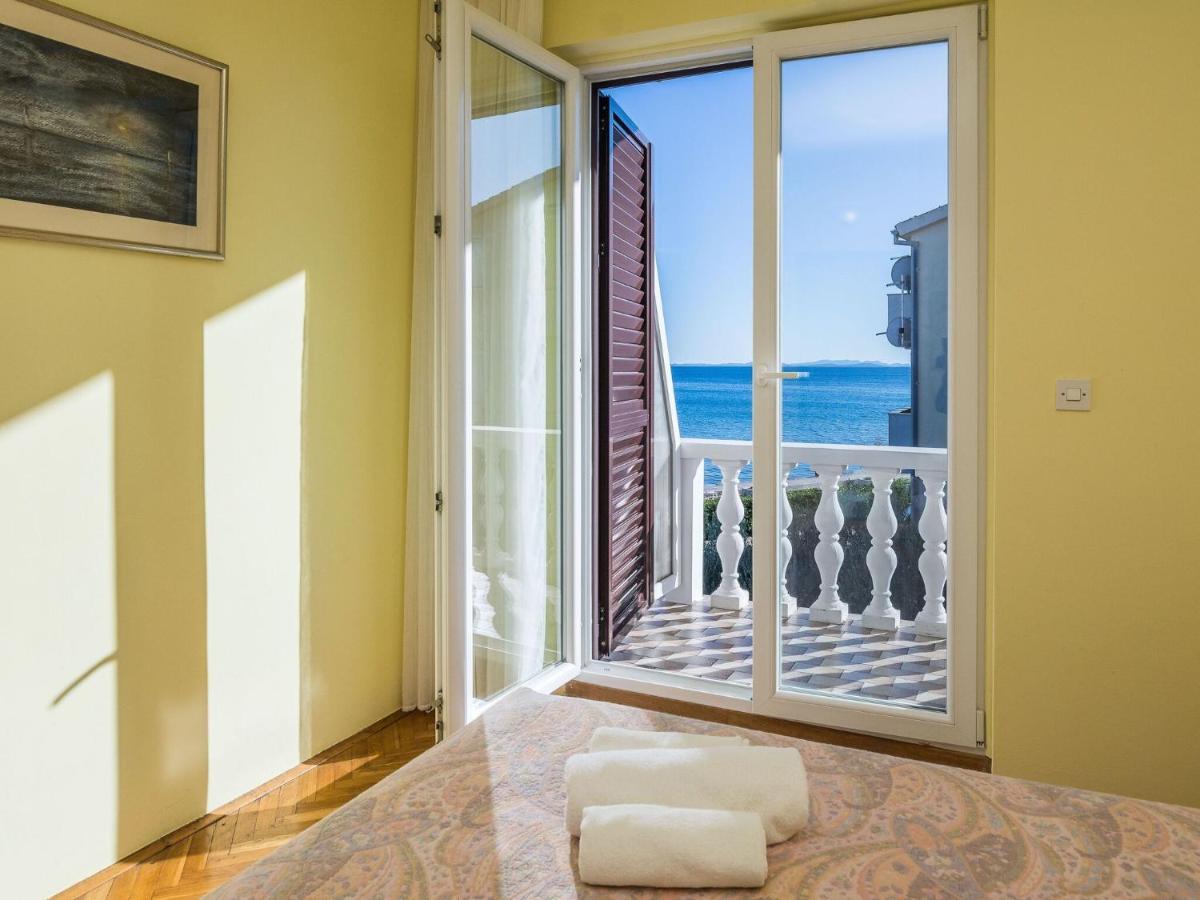 Apartments In House Liveric, In Vir At The Beach Екстер'єр фото