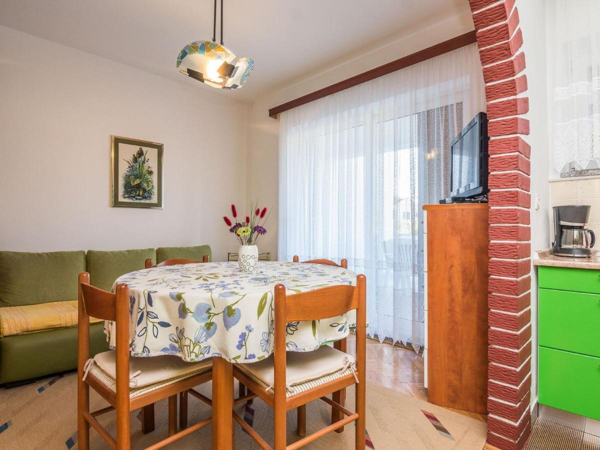 Apartments In House Liveric, In Vir At The Beach Екстер'єр фото