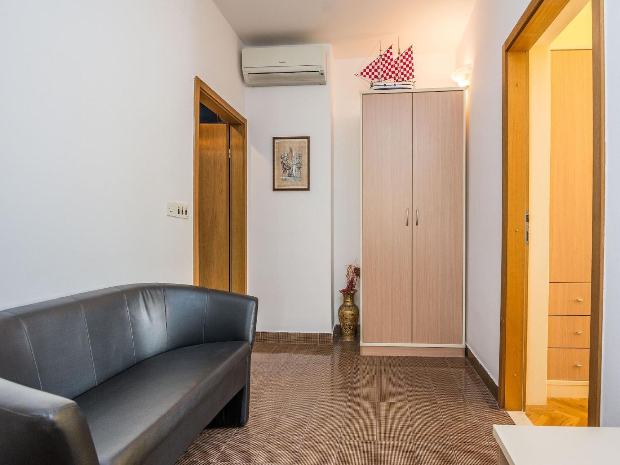 Apartments In House Liveric, In Vir At The Beach Екстер'єр фото